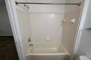 10519 Villa View Cir, Tampa, FL 33647 - Photo 15