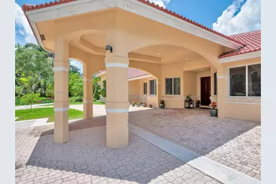 2710 Walkers Way, Weston, FL 33331 - Photo 5