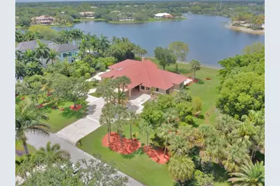 2710 Walkers Way, Weston, FL 33331 - Photo 7