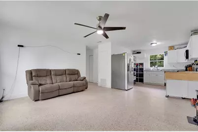 851 E University Avenue, Orange City, FL 32763 - Photo 13