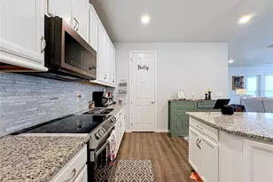 13222 Moss Grass Way, Riverview, FL 33579 - Photo 7