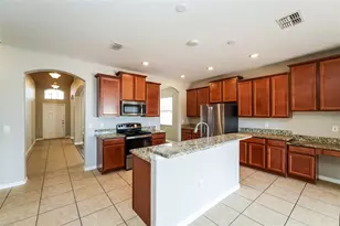 2322 Dovesong Trace Dr, Ruskin, FL 33570 - Photo 7