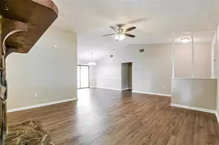 1309 Cove Pl, Tavares, FL 32778 - Photo 3