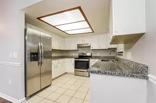 1309 Cove Pl, Tavares, FL 32778 - Photo 7