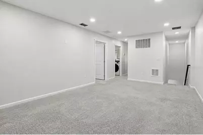 2270 Hemingway Circle, Groveland, FL 34736 - Photo 9