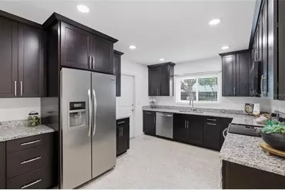412 W Shade Drive, Venice, FL 34293 - Photo 11