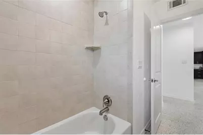 412 W Shade Drive, Venice, FL 34293 - Photo 17