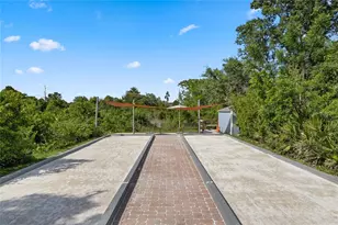 1121 Gardenshire Ln, Deland, FL 32724 - Photo 47