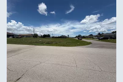 2829 NE 5th Avenue, Cape Coral, FL 33909 - Photo 3