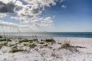 880 Mandalay Ave, Clearwater Beach, FL 33767 - Photo 23