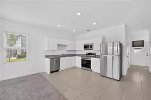 393 Grand Pne Ln, Saint Cloud, FL 34771 - Photo 5