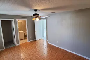 2370 Harbor Town Dr, Kissimmee, FL 34744 - Photo 5