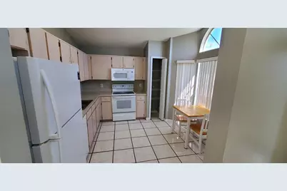 2370 Harbor Town Drive, Kissimmee, FL 34744 - Photo 7