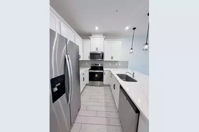 9855 Walkway Dr, Orlando, FL 32832 - Photo 3