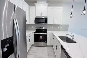9855 Walkway Dr, Orlando, FL 32832 - Photo 3