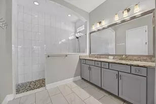 14216 Lambert Bridge Ln, Lithia, FL 33547 - Photo 37