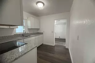 309 1st St, Auburndale, FL 33823 - Photo 9