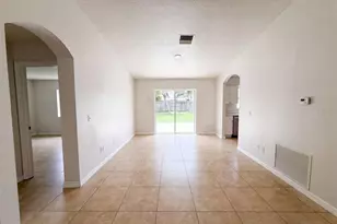13236 Pike Lake Dr, Riverview, FL 33579 - Photo 5