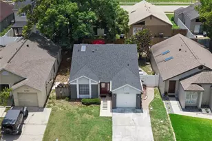 1256 Pin Oak Dr, Apopka, FL 32703 - Photo 5