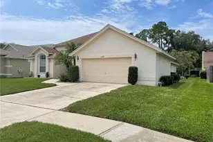 28719 Raleigh Pl, Wesley Chapel, FL 33545 - Photo 3