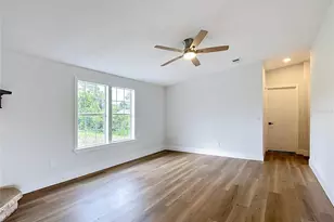 9200 Mercury Dr, Saint Cloud, FL 34773 - Photo 11