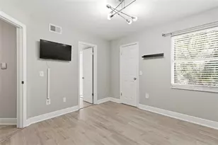 2400 Feather Sound Dr, Clearwater, FL 33762 - Photo 19