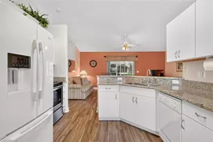 1025 Green Ridge Ct, Minneola, FL 34715 - Photo 13