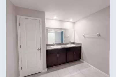 39693 Harvest Creek Lane, Zephyrhills, FL 33540 - Photo 19