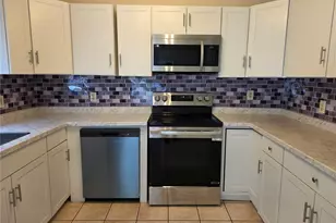 415 S Greenwich Ct, Kissimmee, FL 34758 - Photo 5