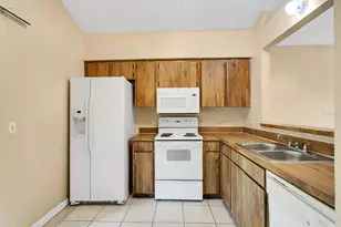 10425 Riva Ridge Trail, Orlando, FL 32817 - Photo 5