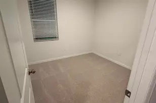 4325 River Beacon Blvd, Davenport, FL 33837 - Photo 11