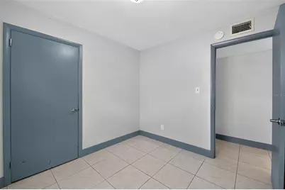 5005 Stolls Avenue, Tampa, FL 33615 - Photo 27