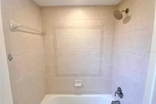 7468 Roxye Ln, Sarasota, FL 34240 - Photo 47