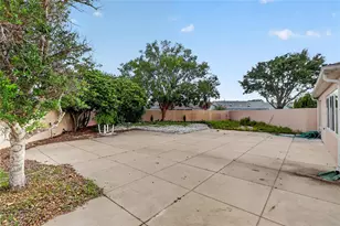 1630 Tampico Pl, Lady Lake, FL 32159 - Photo 37