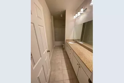 142 Southern Pecan Circle #204, Winter Garden, FL 34787 - Photo 5
