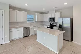 5012 Blue Hammock Ct, Kissimmee, FL 34746 - Photo 7