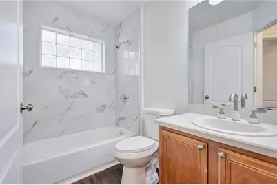 7415 Oxford Garden Circle, Apollo Beach, FL 33572 - Photo 19