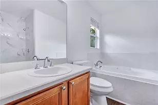 7415 Oxford Garden Cir, Apollo Beach, FL 33572 - Photo 25
