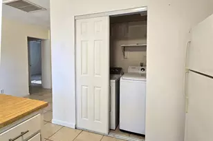 1537 Mango Tree Dr, Edgewater, FL 32132 - Photo 9