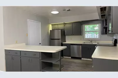 253 W Lake Ina Drive, Winter Haven, FL 33884 - Photo 9