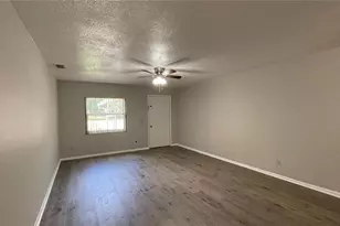 253 W Lake Ina Dr, Winter Haven, FL 33884 - Photo 7