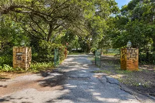 2162 Long Bow Ln, Clearwater, FL 33764 - Photo 3