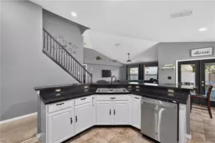 2020 Briarcliff Cir, Mount Dora, FL 32757 - Photo 13