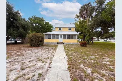 2231 9th Avenue W, Bradenton, FL 34205 - Photo 1