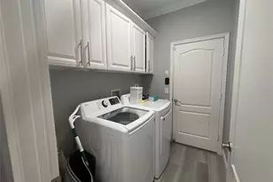5028 Olde Kerry Dr, Orlando, FL 32837 - Photo 13