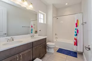 8222 Topsail Pl, Winter Garden, FL 34787 - Photo 35