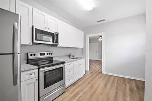 3745 S 16th Ave S, Saint Petersburg, FL 33711 - Photo 17