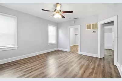 3745 S 16th Avenue S, Saint Petersburg, FL 33711 - Photo 37