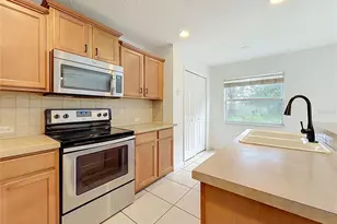 12705 Lexington Summit St, Orlando, FL 32828 - Photo 17