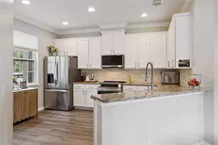 12303 Langstaff Dr, Windermere, FL 34786 - Photo 13